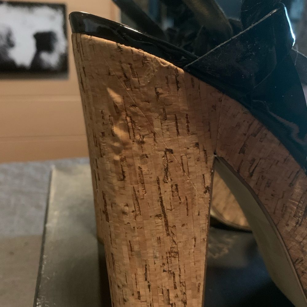 Vince Camuto Black Patent heels Size 9.5 - Picture 12 of 13